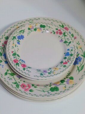Farberware English Garden 4241 Floral Plates VTG 3 Dinner 2 Salad 1993